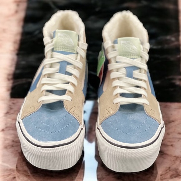 VANS Sk8-Hi Tapered Pig Suede/Sherpa Heiq PFC-FREE WATER REPELLENT Women Size 5 - Picture 3 of 10